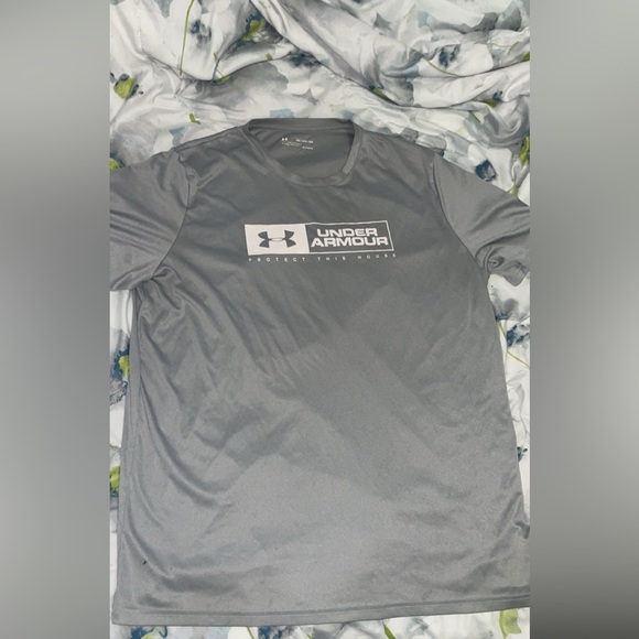 Men’s under armour shirt - Picture 2 of 2